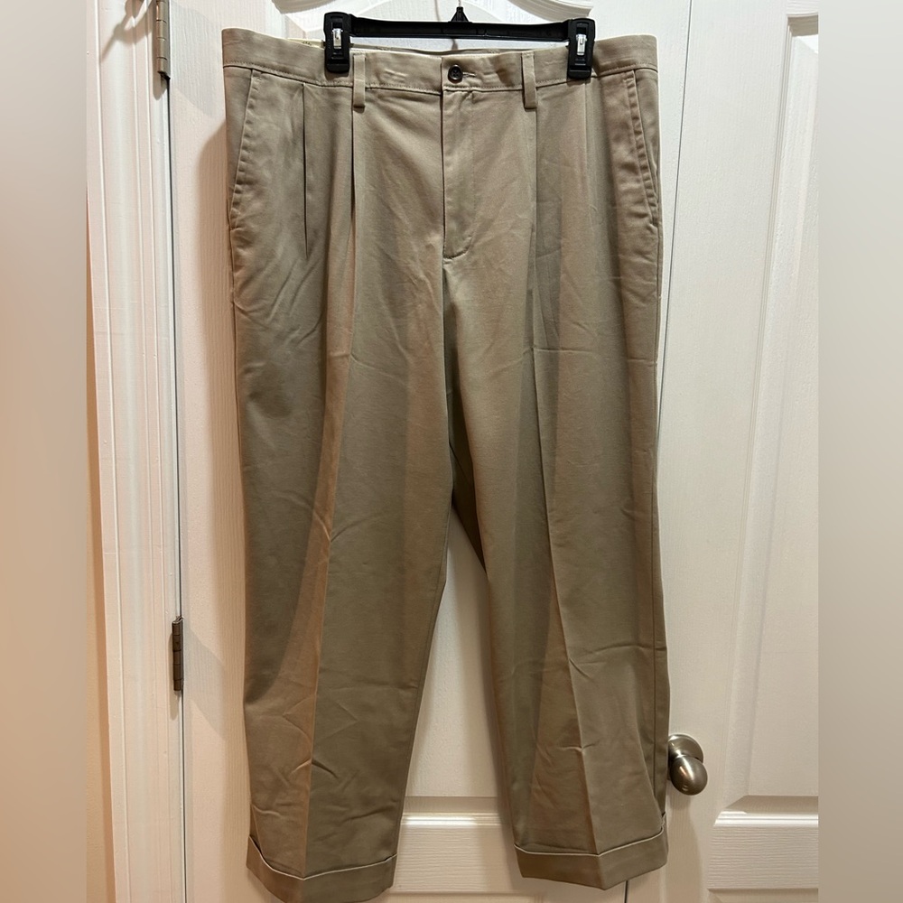 NWT Dockers